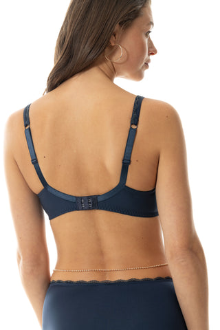 Amorous Deluxe spacer T-paitaliivi